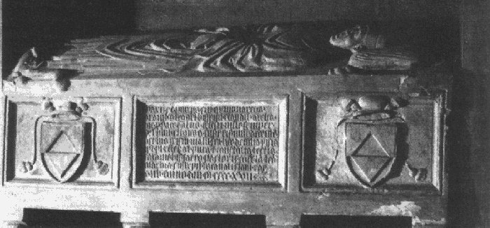 Sarkophag des abgedankten  Papst Gregor XII.