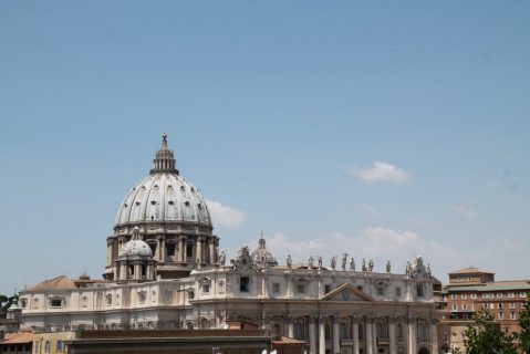 "Scham und Trauer": Stellungnahme des Vatikans zum Missbrauch- und Vertuschungsskandal