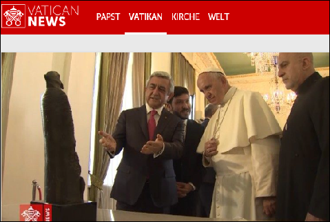 Papst Franziskus segnet Statue von armenischem Kirchenlehrer