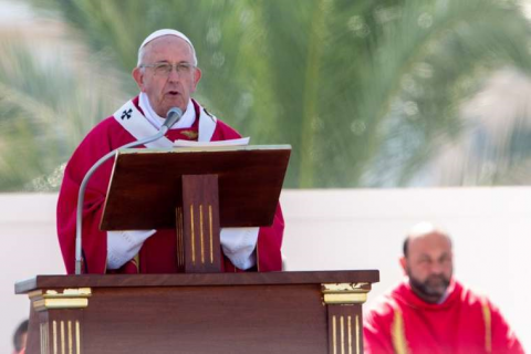 (© CNA Deutsch) Papst Franziskus feiert heilige Messe in Palermo