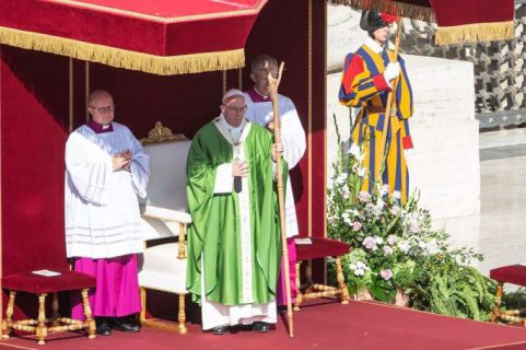 Jugend zum Träumen und zur Hoffnung anstecken: Papstpredigt zum Auftakt der Synode